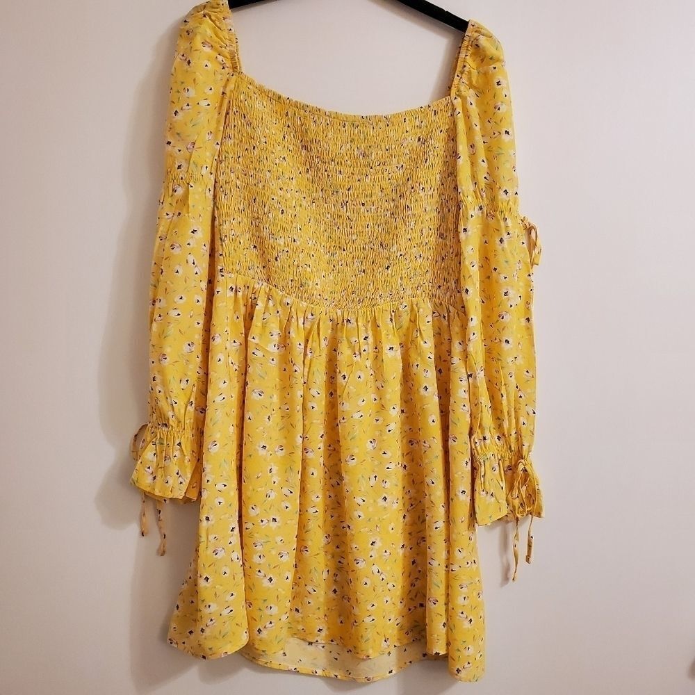 THE DROP - M Women's‎ Yellow ruched back mini floral dress
